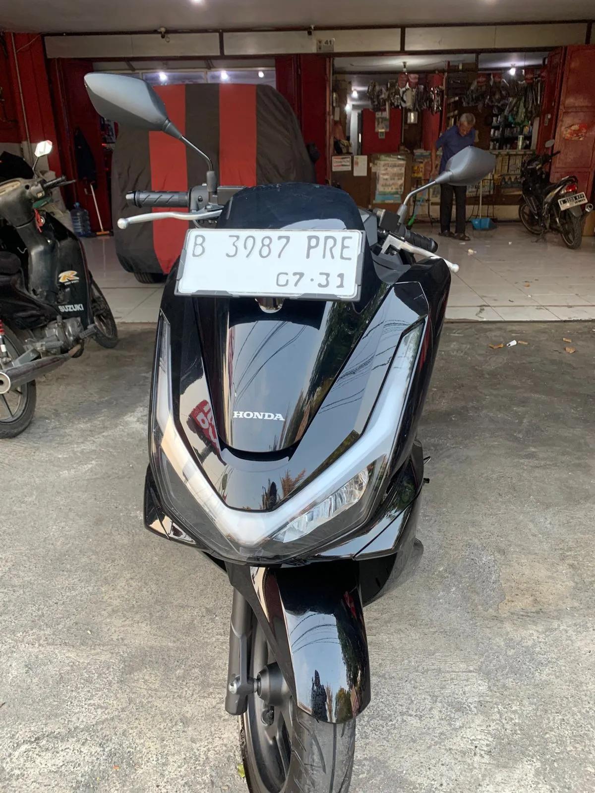 motorcycle All New PCX 160 2026 Hitam (B 3987 PRE)