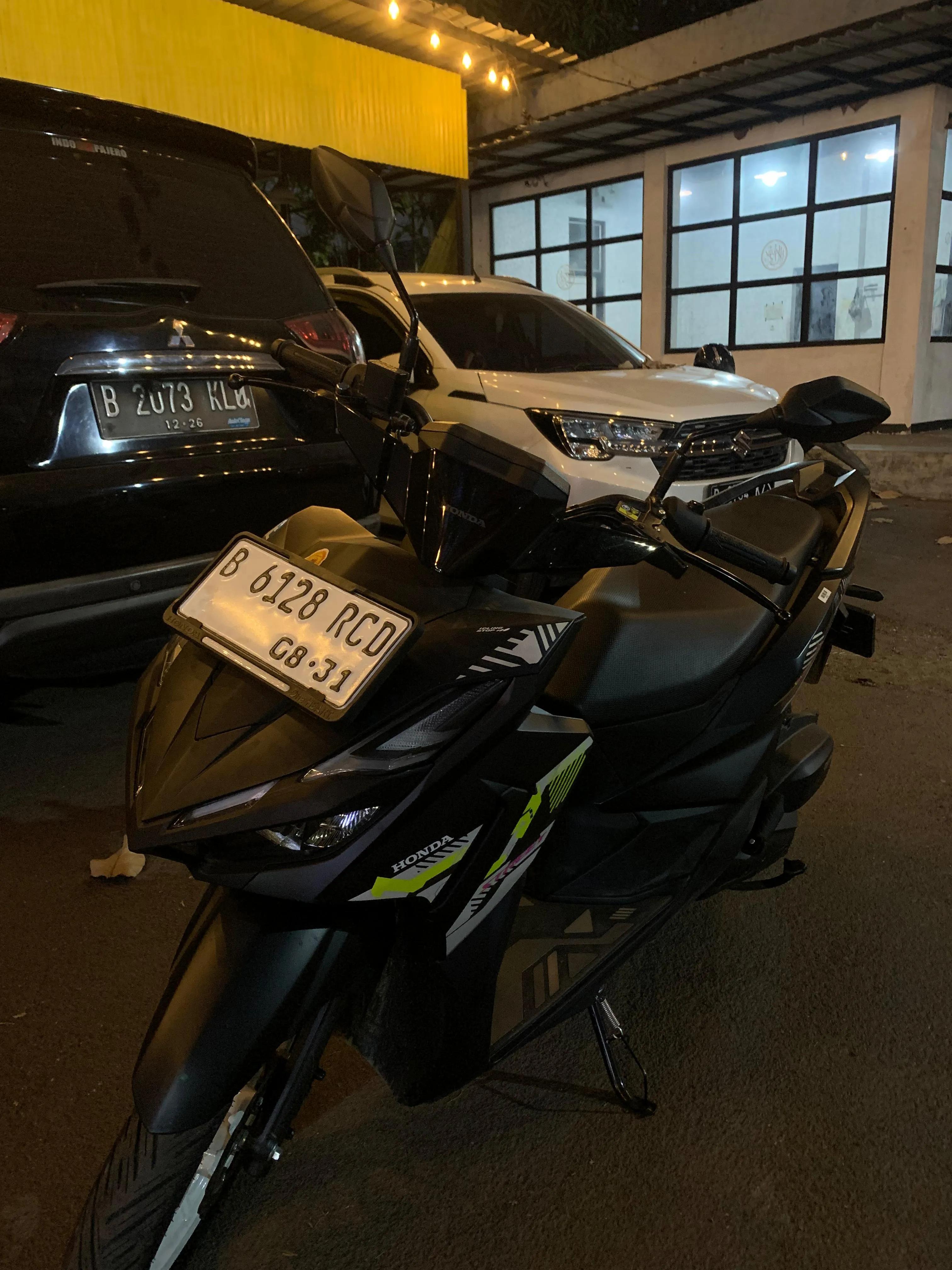 motorcycle Vario 125 cc Street 2026  (4) (B 6128 RCD)