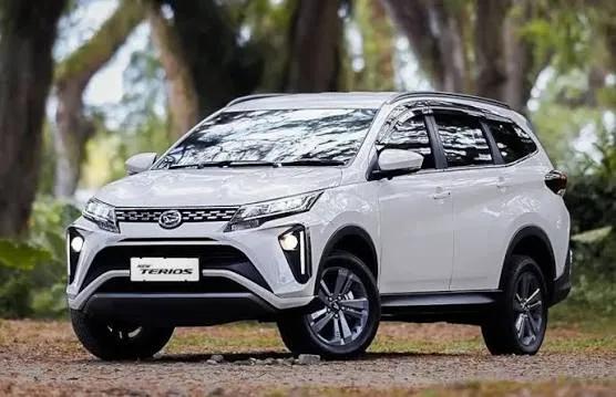 Sewa Mobil Lepas Kunci: Solusi Matic Harian Wisata Alam