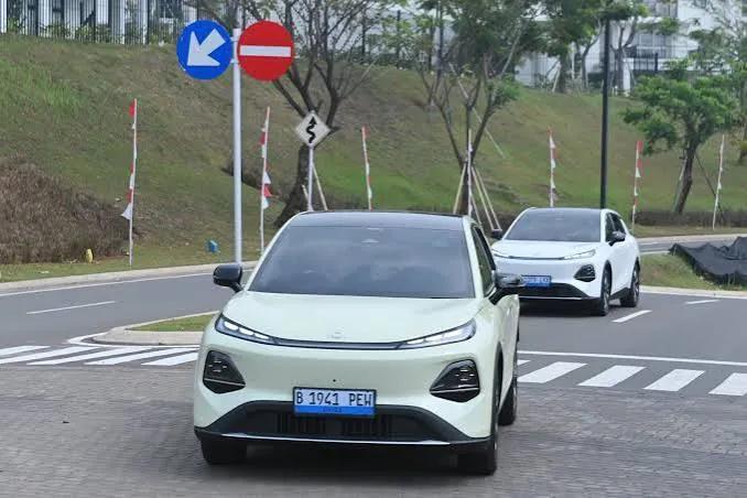 Sewa Mobil Matic Bogor untuk Perjalanan Dinas | Transgo