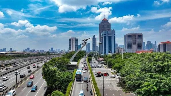 Panduan Lengkap & 5 Tips Utama Berkendara di Jakarta Selatan Bersama Transgo.id: Solusi Mobilitas Efisien, Aman, dan Nyaman