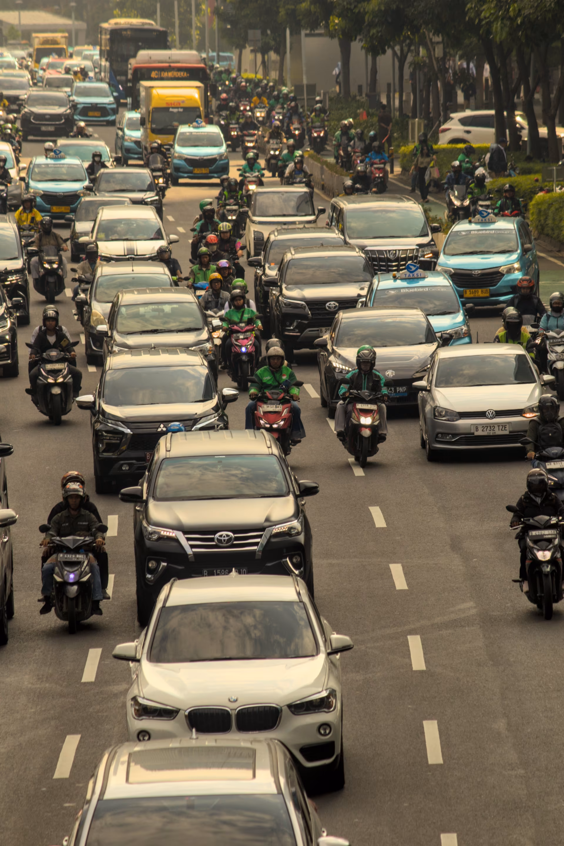 Mengikuti Tren Gaya Hidup Produktif di Bogor: Mengapa Sewa Kendaraan Jadi Pilihan Cerdas Anak Muda?