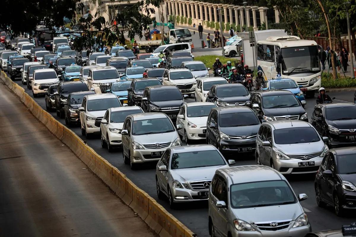 Dari Delman ke Kendaraan Listrik: Menengok Evolusi Transportasi dan Kendaraan Bermotor di Kota Hujan