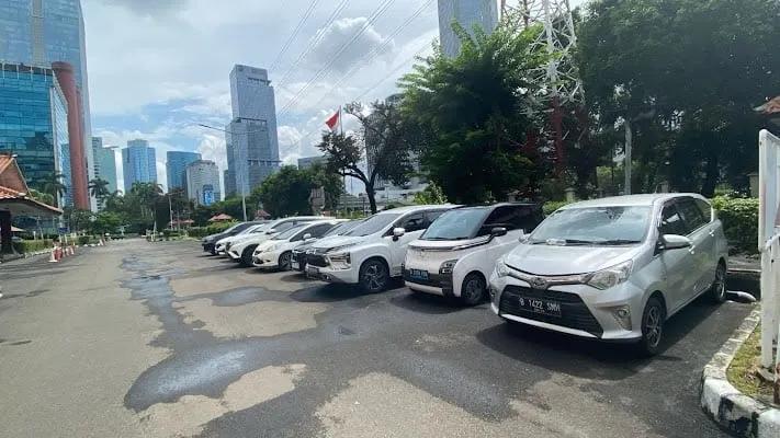 Tempat Sewa Mobil dan Motor Terbaik di Bogor: Solusi Praktis Perjalanan Anda
