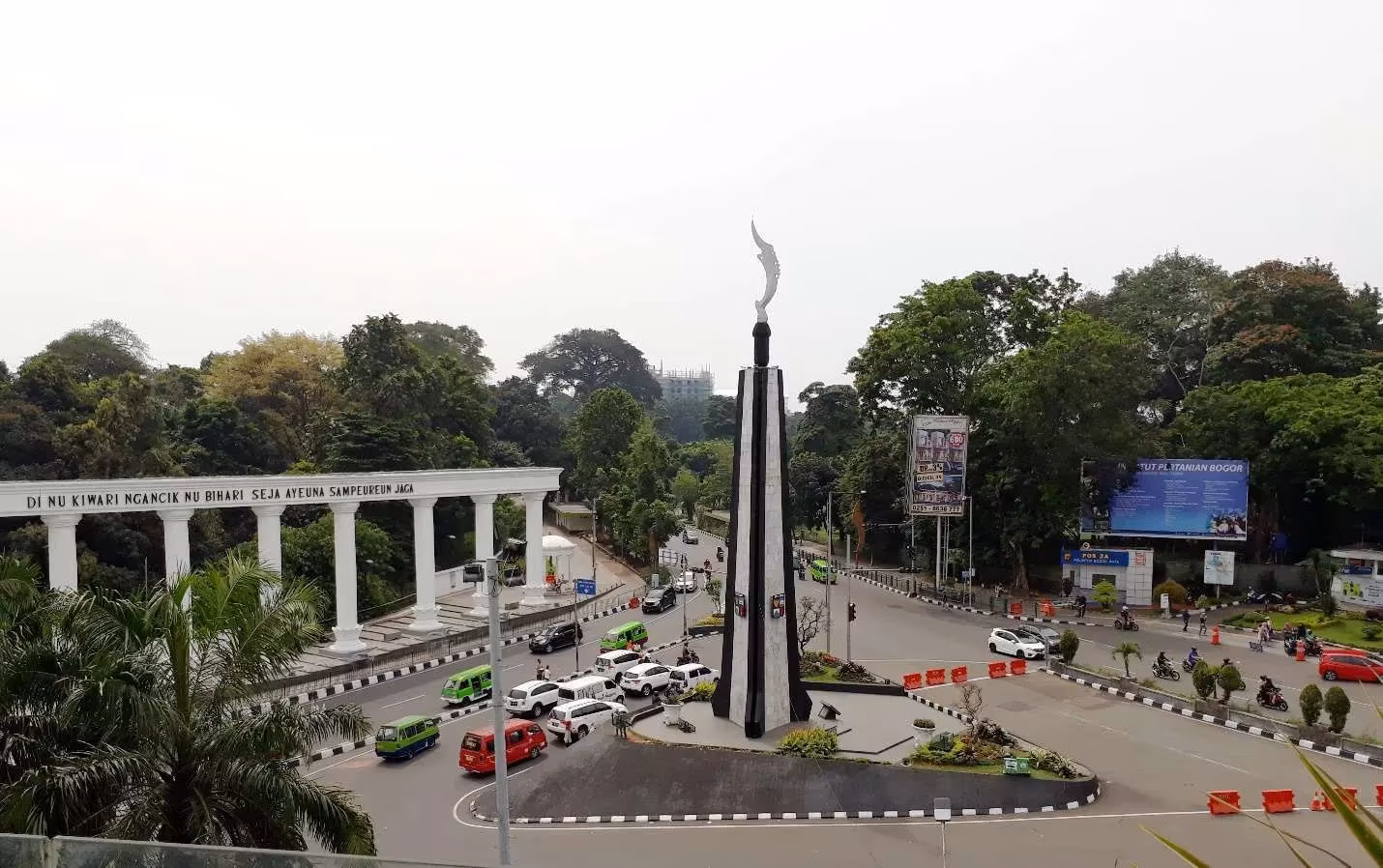 5 Tempat Wisata Terbaik di Bogor yang Wajib Masuk List Liburan Anda